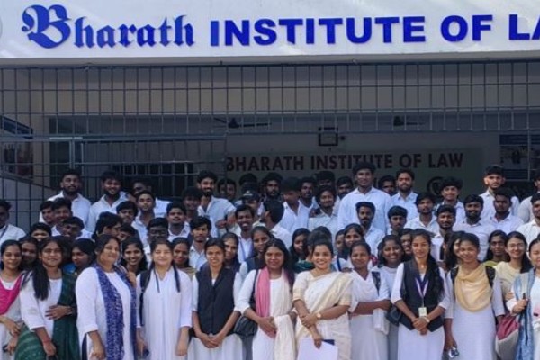 3rd-year-students-visit-legislative-assembly-for-an-educational-tour-thumb