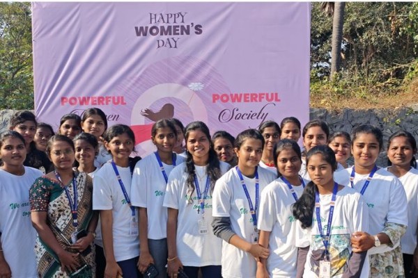faculty-and-students-participated-in-international-womens-day-marathon-thumb